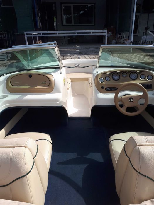 Катер скоростной прогулочный  Для отдыха рыбалки  В отличном состоянии