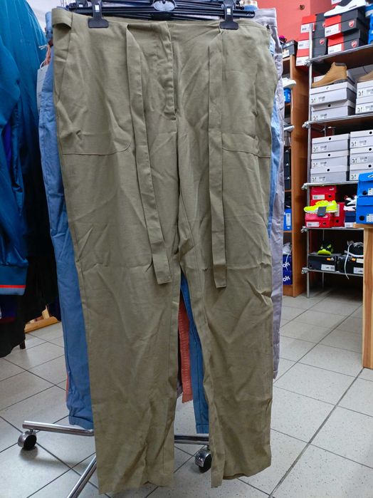 Spodnie damskie BPC Colections nowe