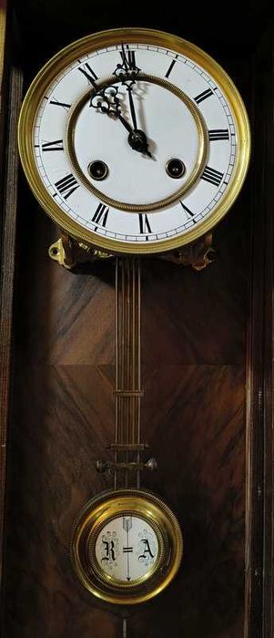 Zegar  wiszacy - sygnowany JB