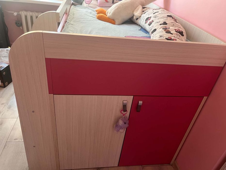 Meble biurko lozko komoda