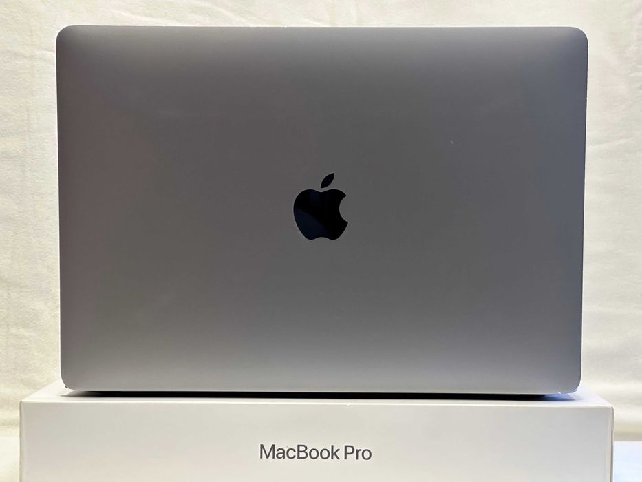 Macbook Pro 13 - M2 - 16/500 GB 2022 - Space Grey-90% батарея