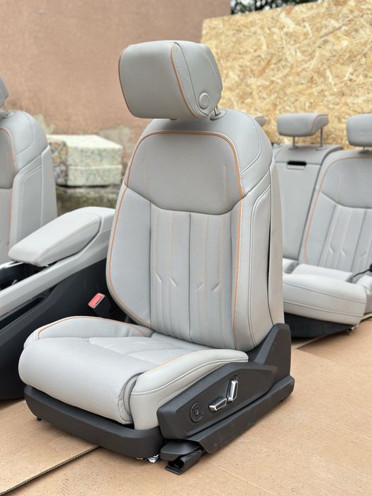 Крісло Audi e-tron