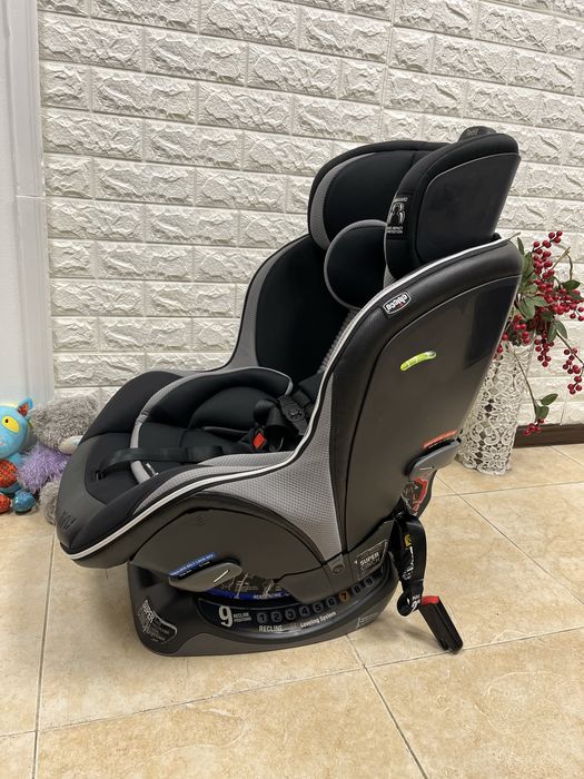 Автокрісло Chicco Nextfit Zip Max Група 0+/1/2 (0-30кг) чико