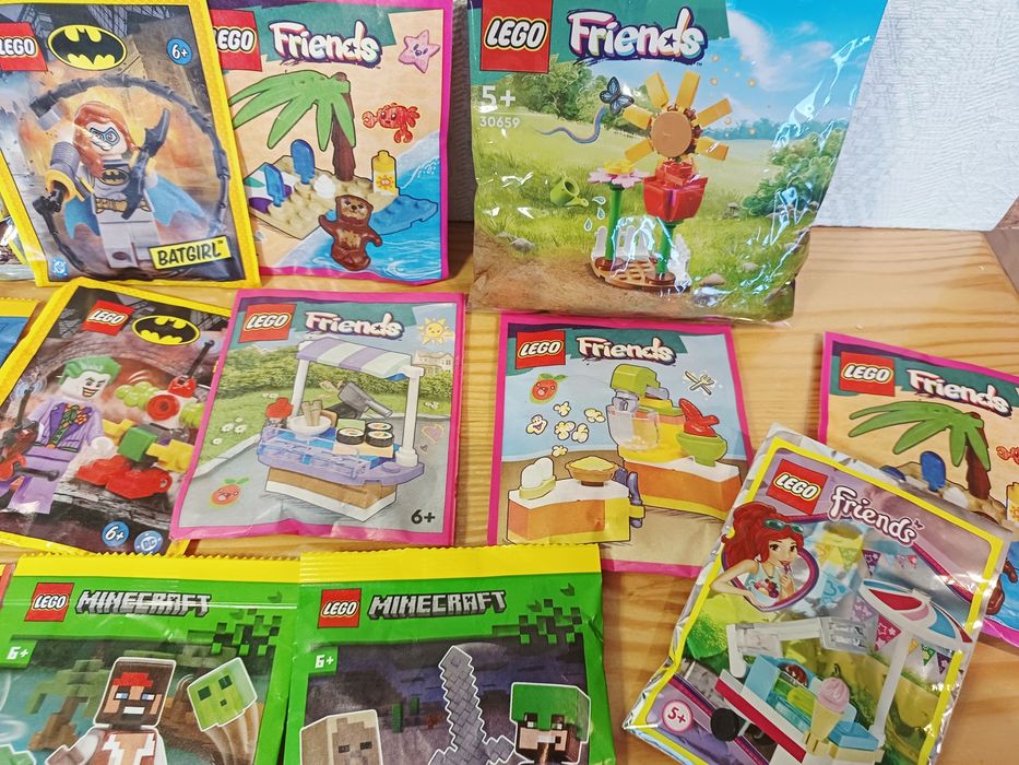 Lego City Friends Batman Minecraft Marvel Dreamz Jurassic World