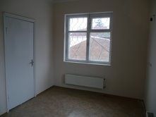 Продаж 2-поверхової комерційної будівлі 250 м² в Умані (вул. Квітуча / Інтернаціоналістів)