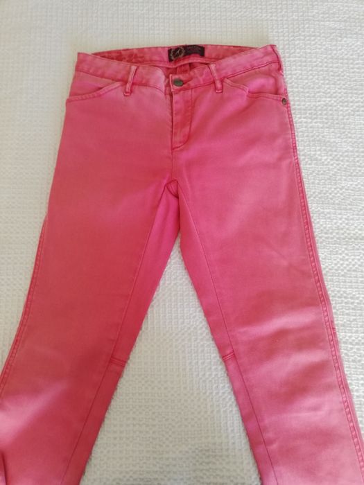 Calça Rosa, marca Sacoor Brothers