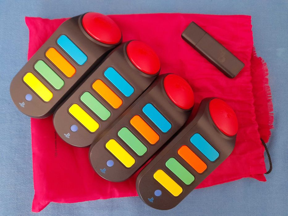 Conjunto de acessórios para Play Station 2 mais consola para peças