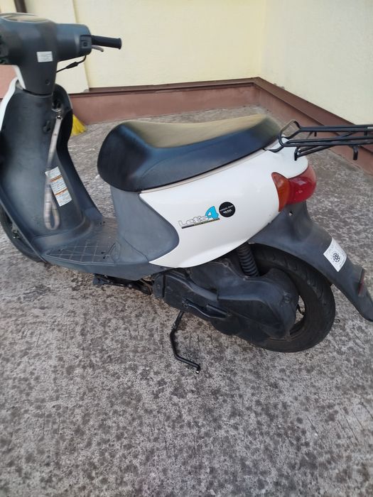 Suzuki Lets 4
