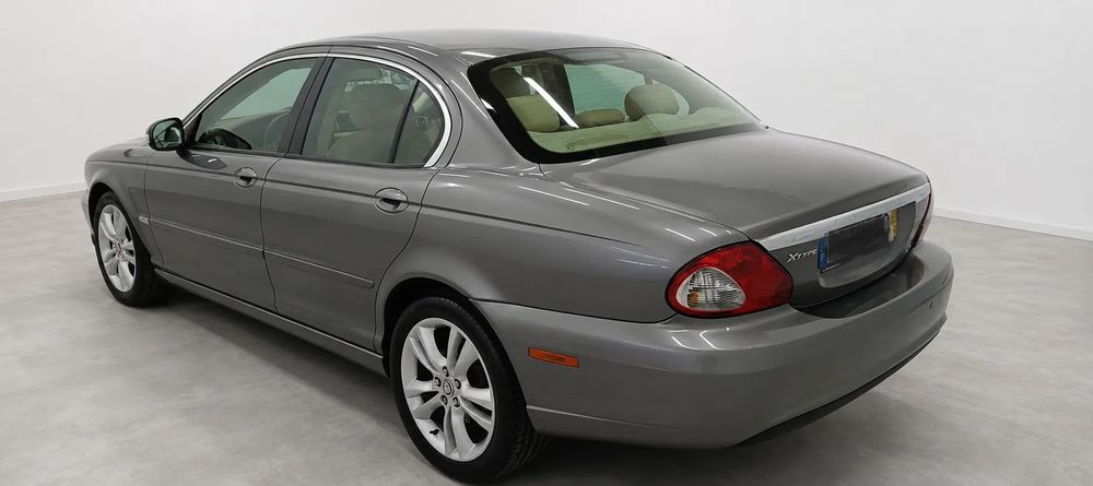 Jaguar X-Type482674874485329921