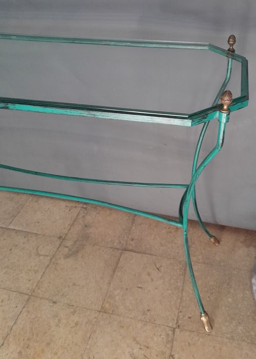 Mesa com tampo em vidro