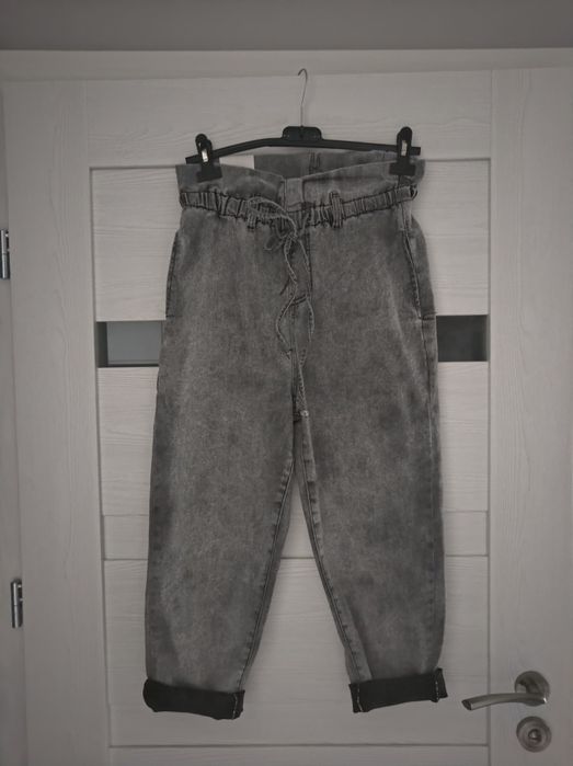 Spodnie jeansowe szare