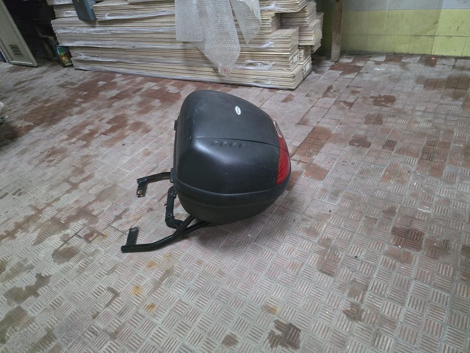 Suporte de top case nx 400 e top case givi monokey 46 L