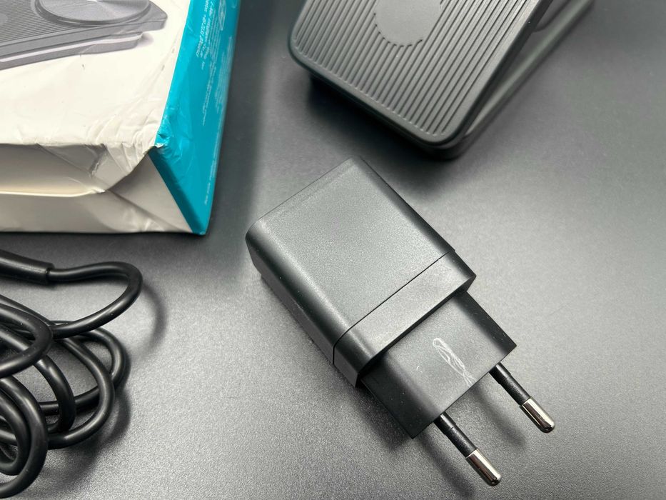 Ładowarka 3w1 MagSafe do IPhone Apple Watch AirPods RGB Led 15W
