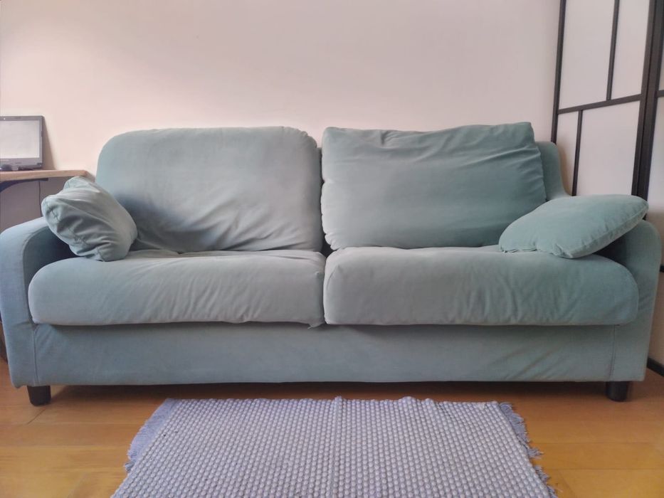 Sofá verde claro