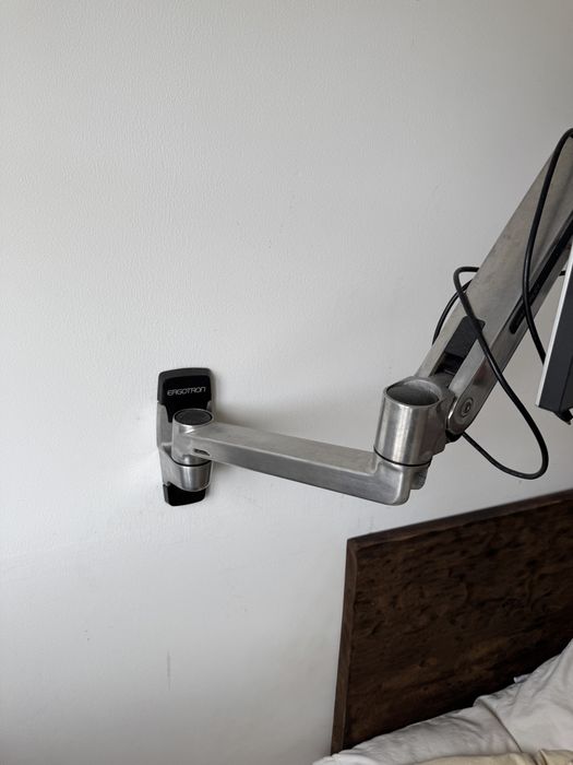 Ergotron LX HD Sit-Stand Suporte de Parede para TV Vesa