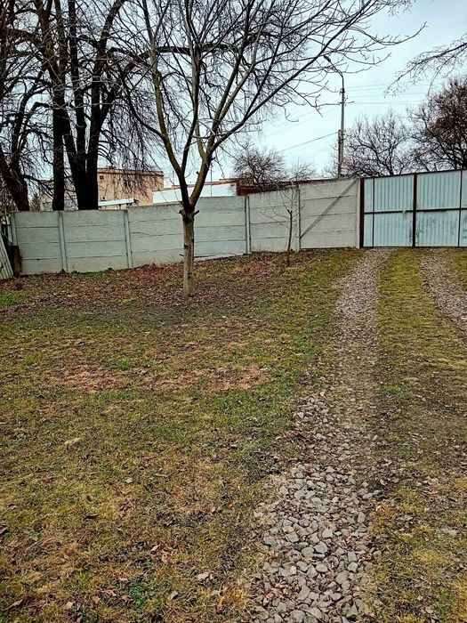 Частина будинку,три кімнати!