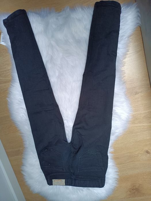 Czarne skinny rurki