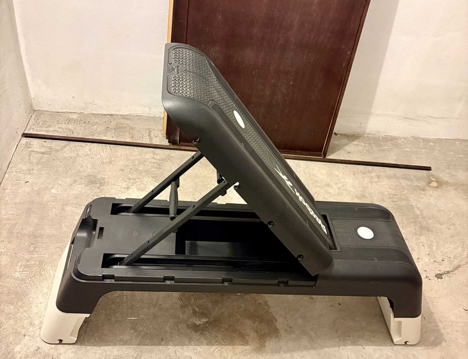 Plataforma de Exercício Reebok Deck - preta e branca