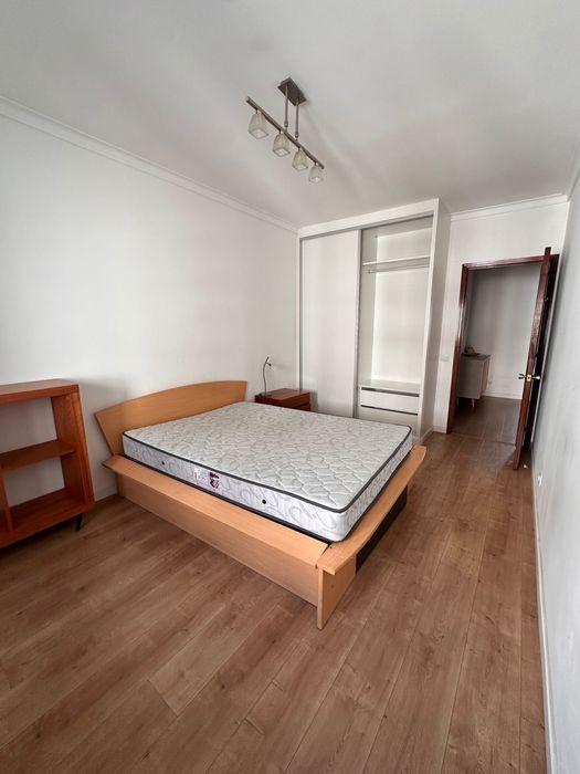 Quarto em Benfica mobilado em apartamento com sala a 465€ sem despesas a partilhar com apenas 1 estudante!