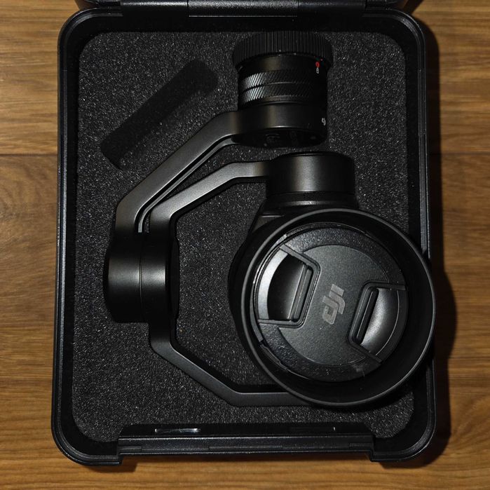 DJI INSPIRE 2 z kamerą ZENMUSE X5S  zestaw w idealnym stanie, jak nowy