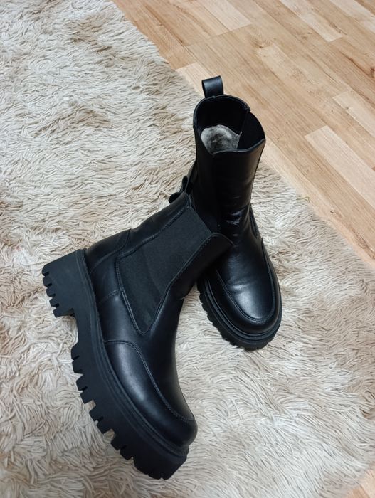 Челсі шкіряні 39 розмір