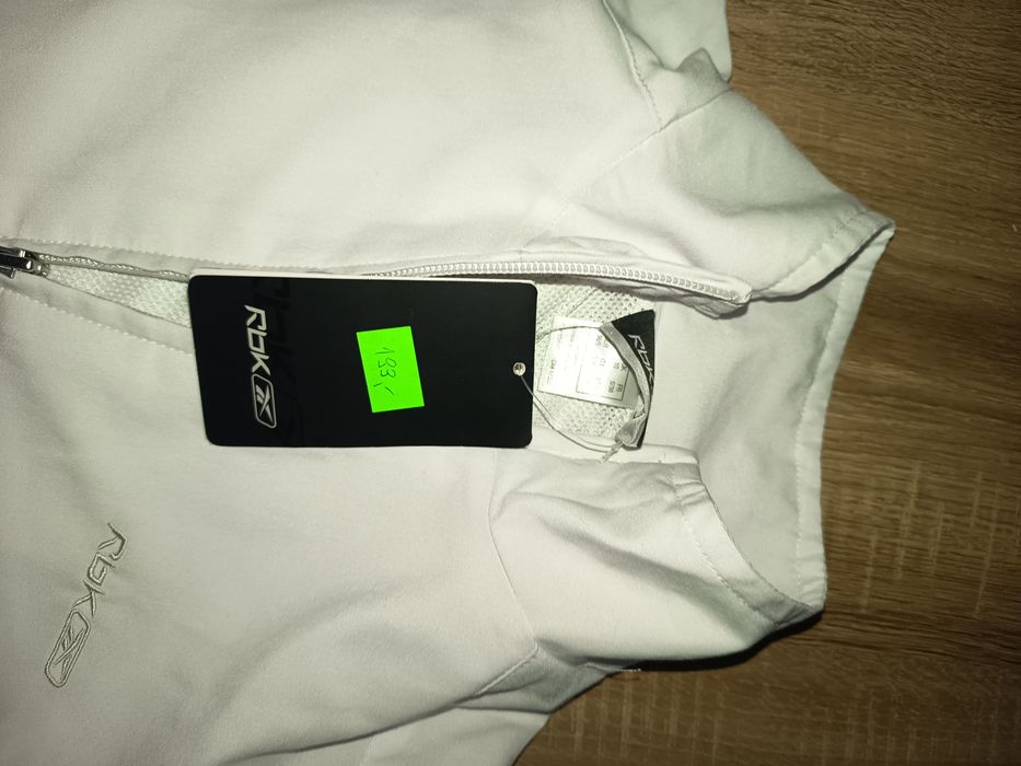Dres Reebok s nowy