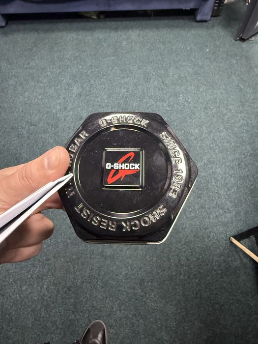 Продам Casio G- Shock GMW-B5000G - 1ER