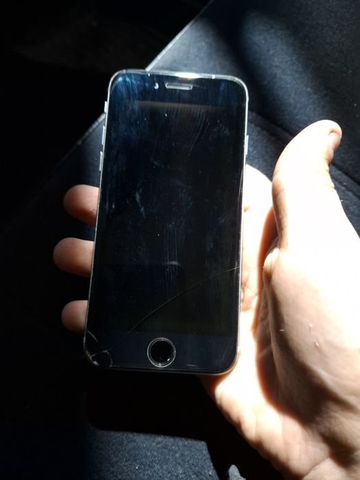 продам iPhone 6 64gb