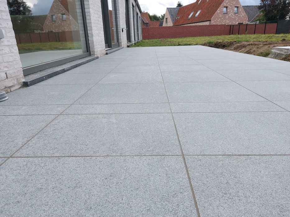 Prace brukarskie , układanie kostki brukowej