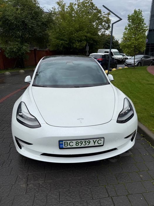 Оренда тесли під таксі / тесла оренда