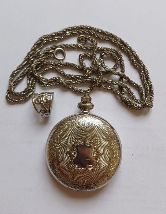 Stary zegarek kieszonkowy z łańcuszkiem Rojas Quartz