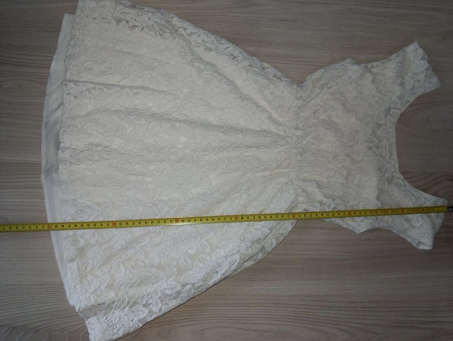 Śliczna sukieneczka