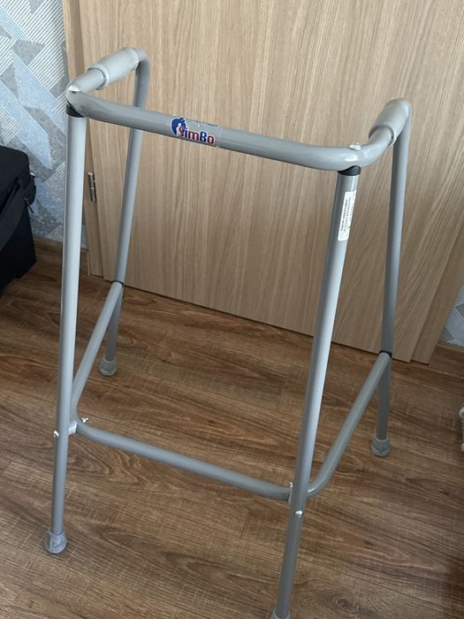 Ходунки для дорослих