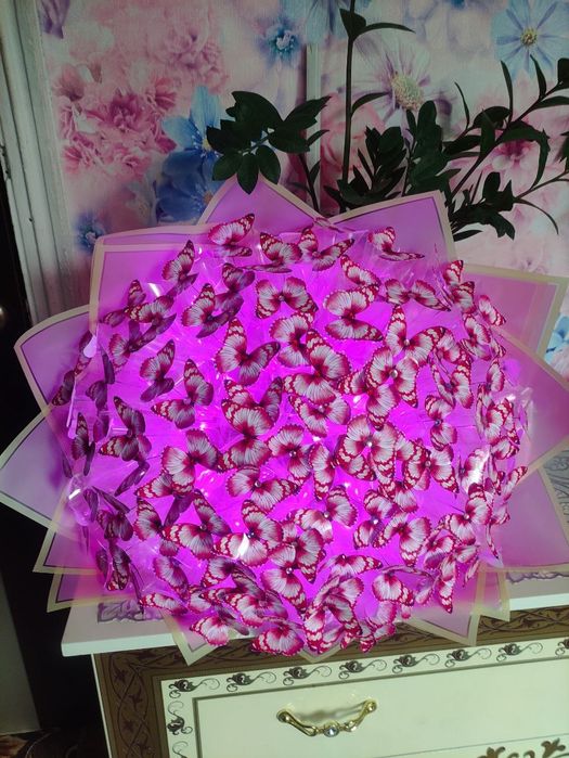 Кращі букети з метеликів на подарунок дівчині Букет из бабочек ромашек