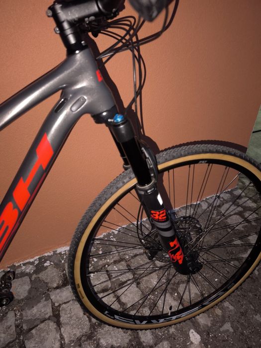 BH Lynx Race carbon 29'