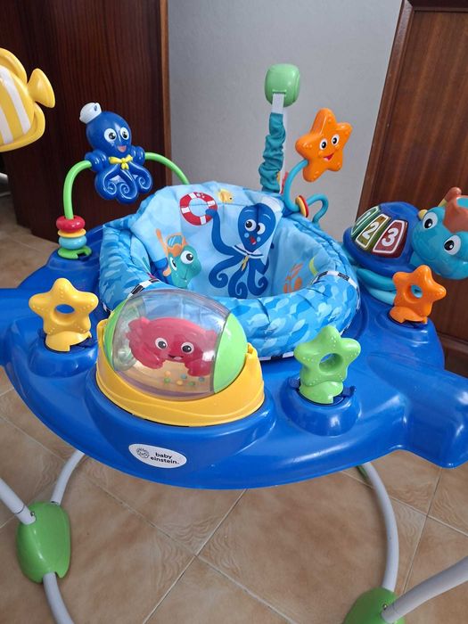 Saltador e centro de atividades Neptune's Ocean Discovery Baby Einstein