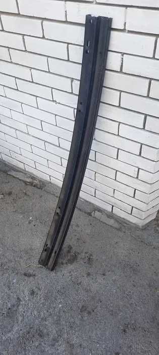 Металический усилитель заднего бампера РАВ4 2019 р. НОВЫЙ!.