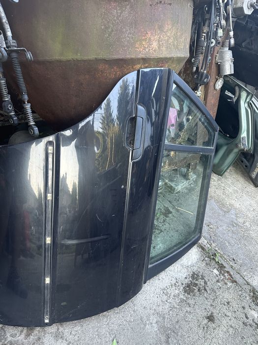 Tylne drzwi bmw e34 kombi