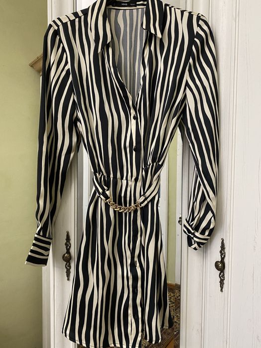 Сукні ( BERSHKA, ZARA, MANGO, Pretty little thing )