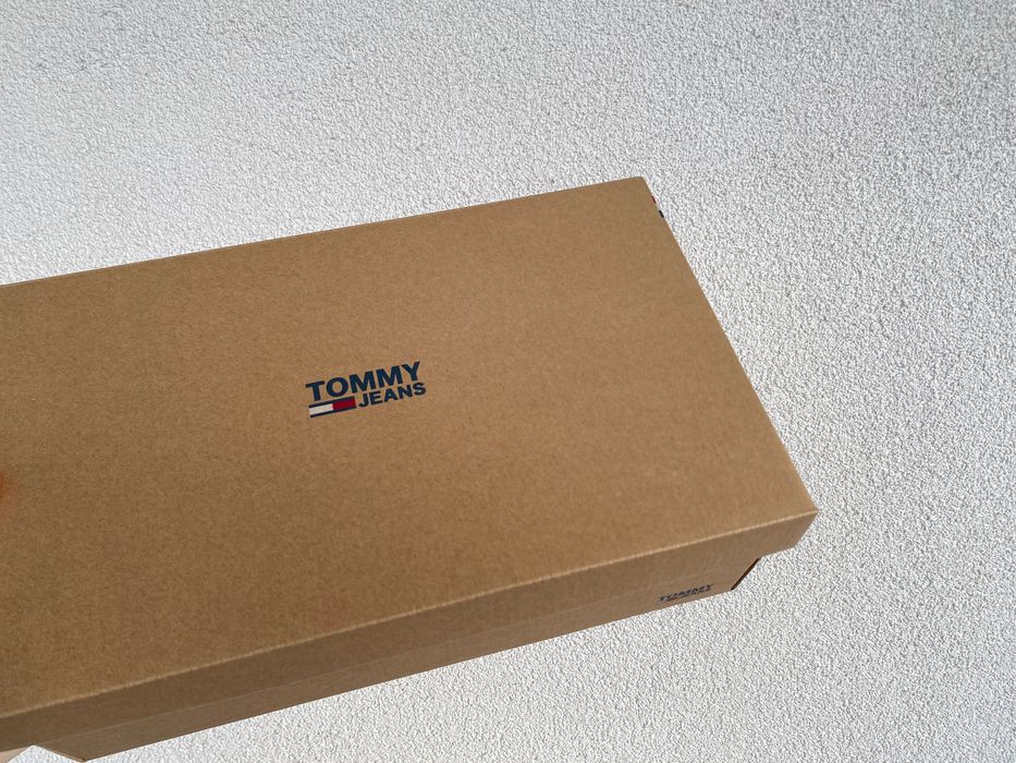 Sneakersy tenisówki trampki czarne skórzane Tommy Jeans
