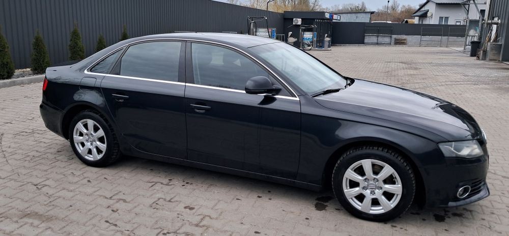 Продам audi a4b8