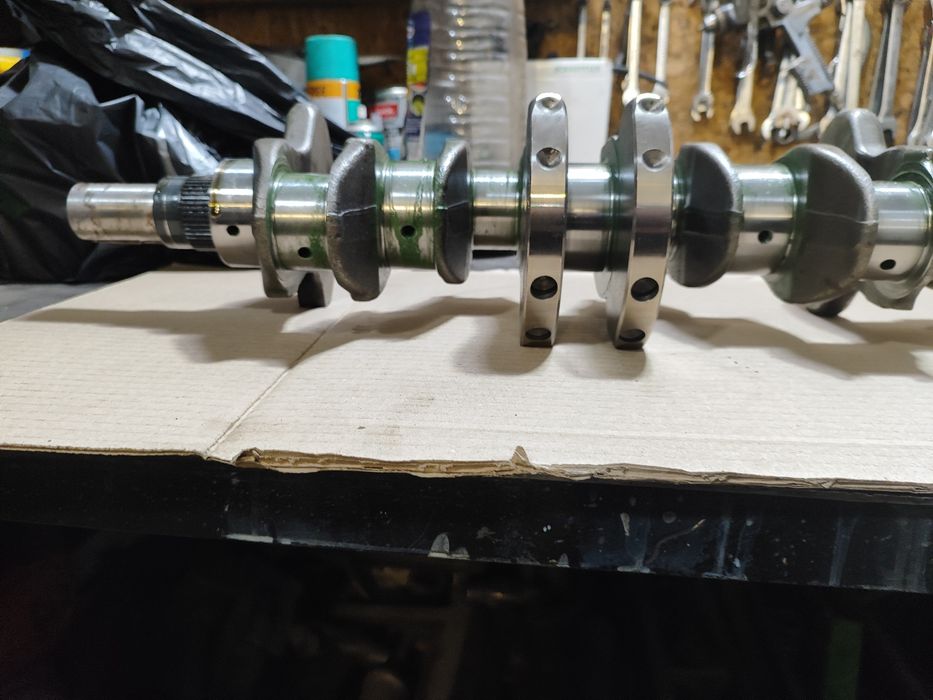 Продам коленвал Митсубиси L200 4D56