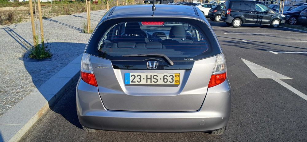 Honda Jazz - Excelente estado (carro de Garagem) 94 mil km — photo 3