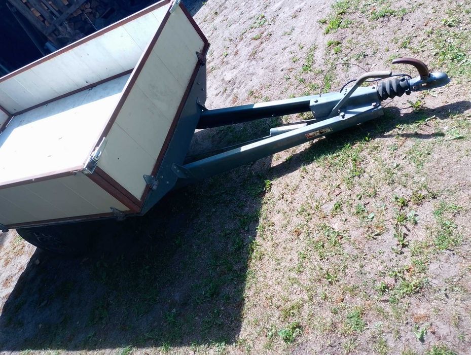 Przyczepka samochodowa