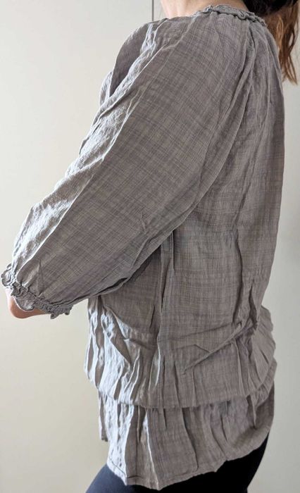 Blusa com botões e laço, manga 3/4