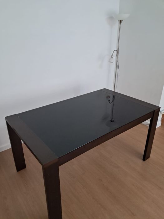 Mesa de jantar extensível