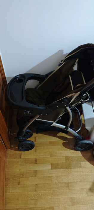 Carrinho de passeio em bom estado