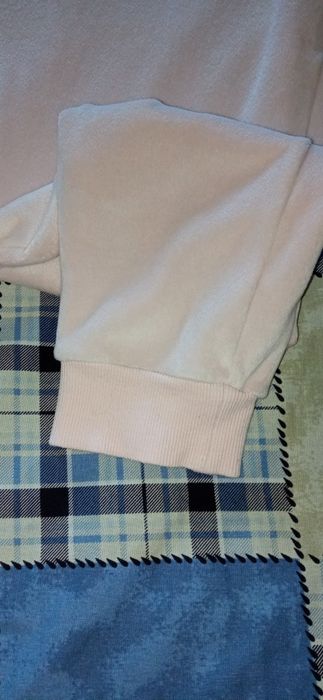 Штани велюрові, класні.