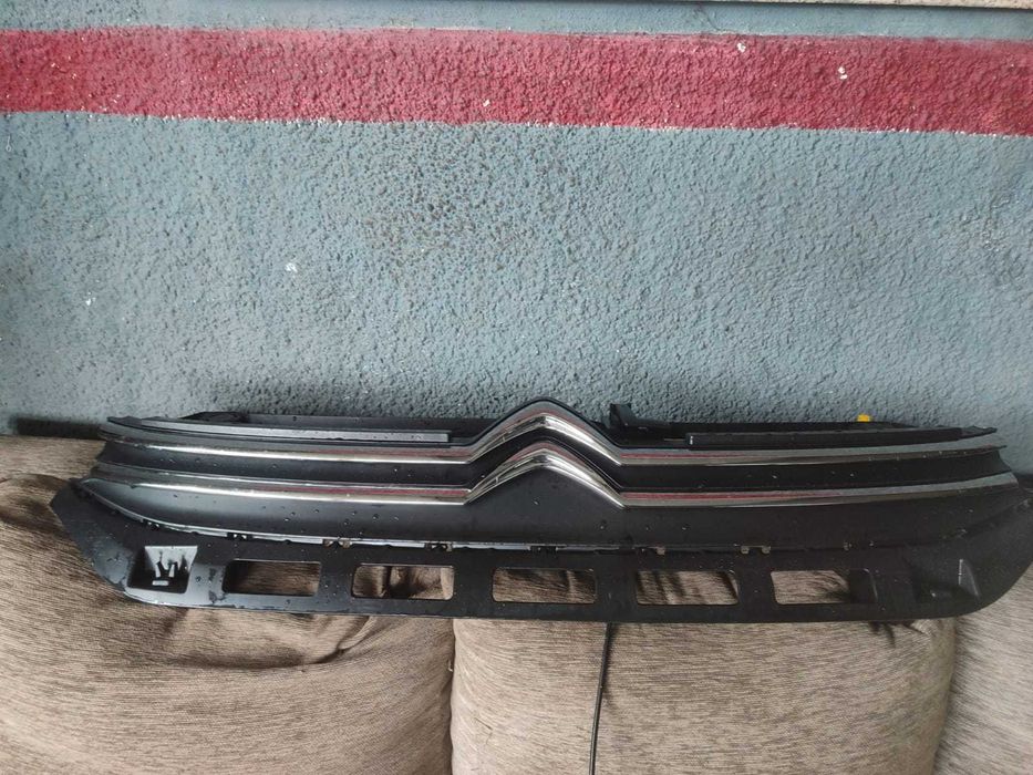 Grelha frontal Citroen C3 III 2016 a 2020