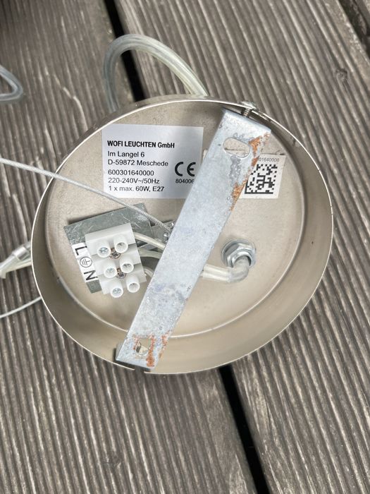 Lampa podwieszana ,,żarówka''